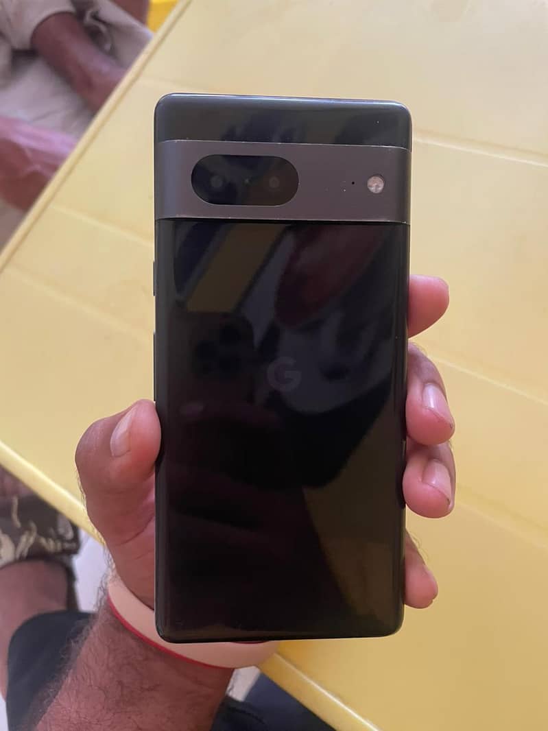 Google Pixel 7 4