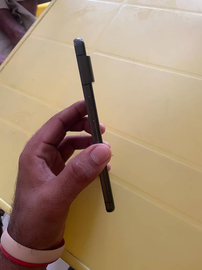 Google Pixel 7 5