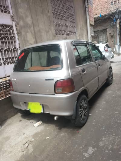 Daihatsu Cuore 2004