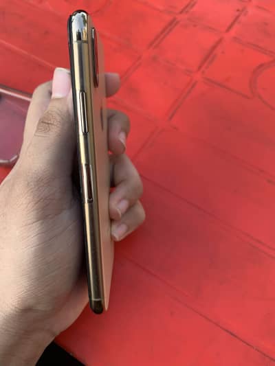 Apple iPhone XS