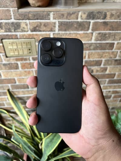 Apple iPhone 16 Pro