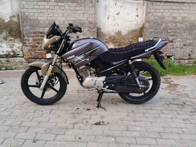 YBR 125 ESD for sale