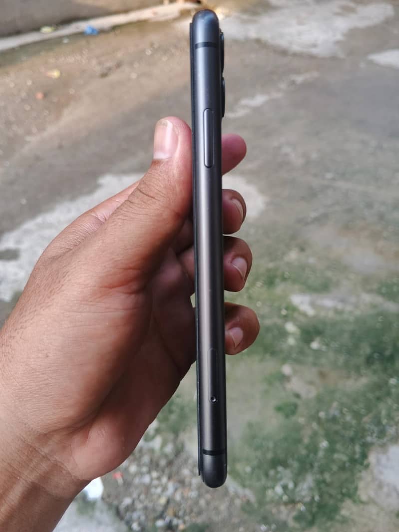 Apple iPhone 11 5