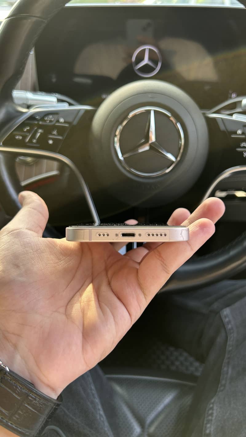 Apple iPhone 13 3
