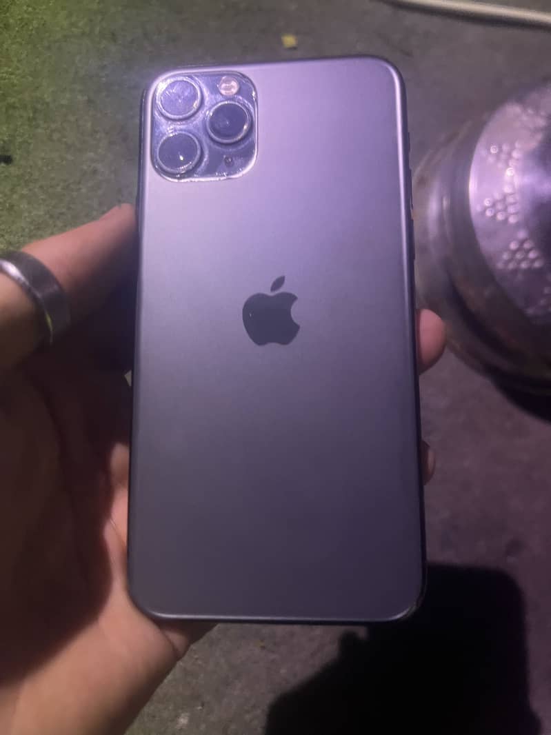 Apple iPhone 11 Pro 2