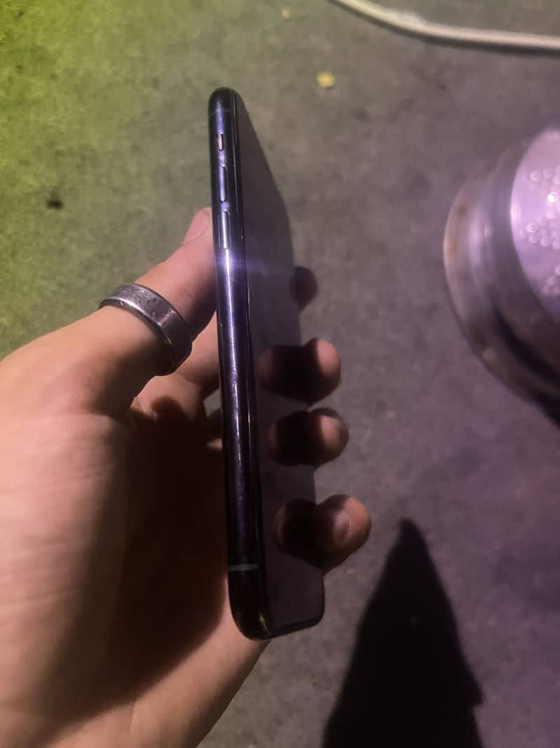 Apple iPhone 11 Pro 11