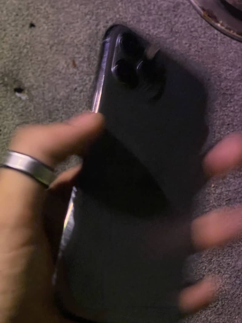 Apple iPhone 11 Pro 12