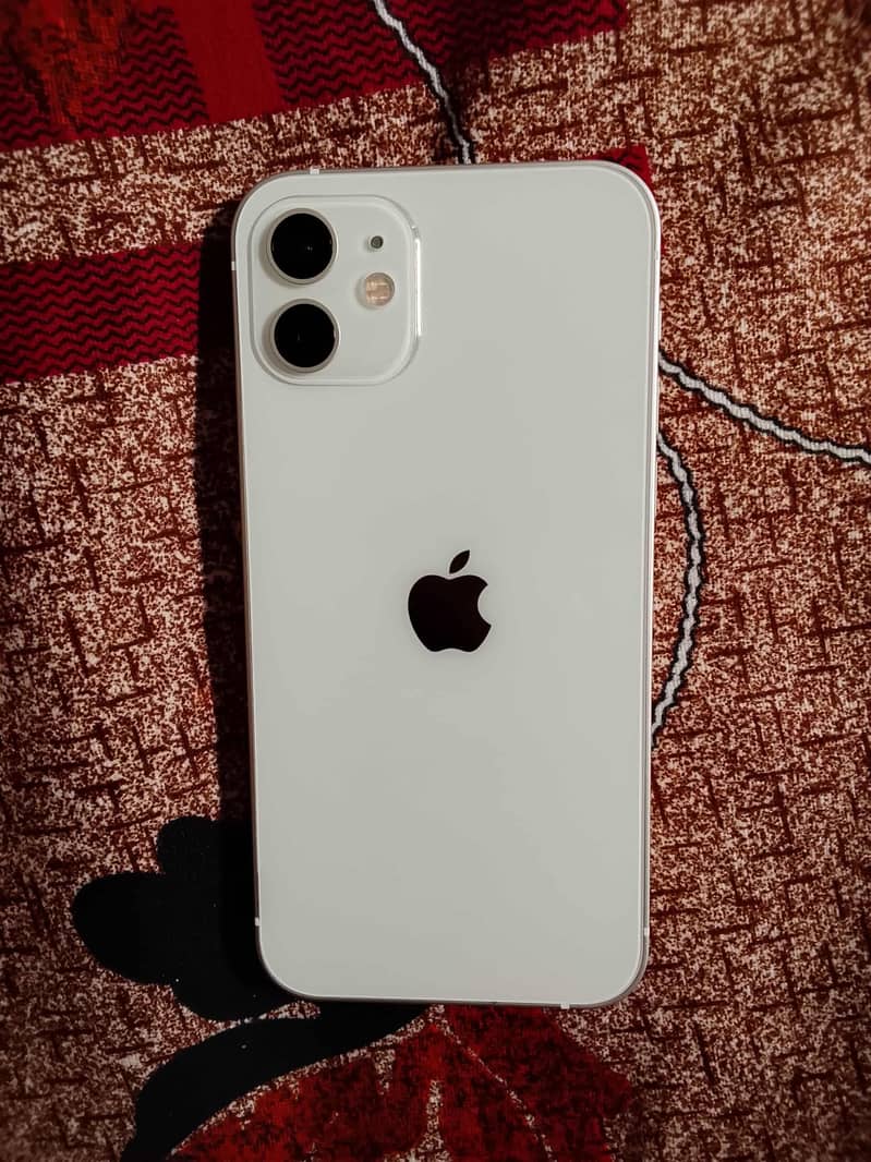 Apple iPhone 12 5