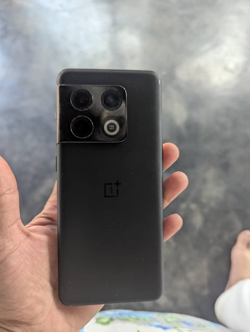 One Plus 10 Pro 3
