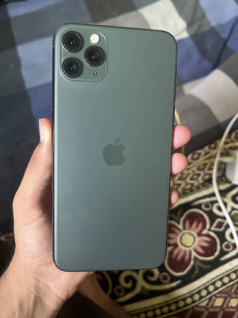 Apple iPhone 11 Pro Max 2