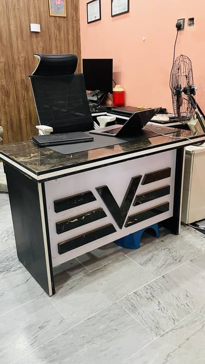 Office Chair and Table