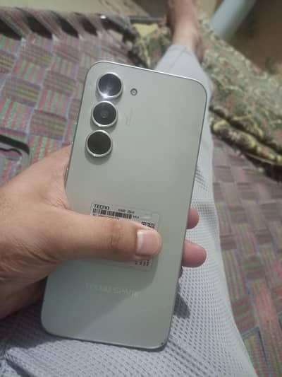 Tecno spark 40 pro