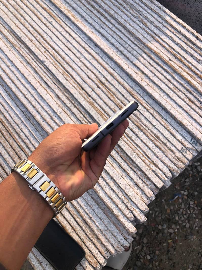 Google Pixel 7a 3