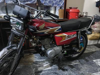 I am ceiling my Honda 125 excellent condition