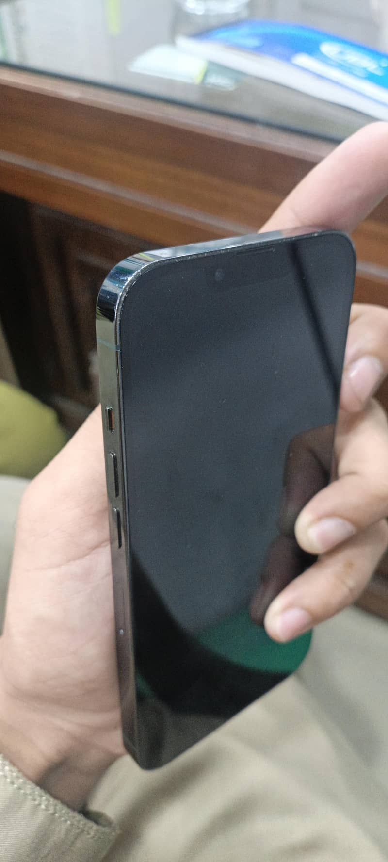 Apple iPhone 13 Pro 2