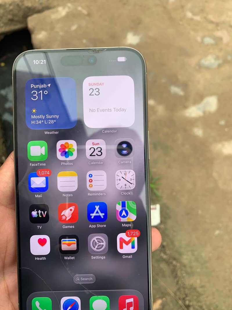 Apple iPhone 15 Pro Max 11