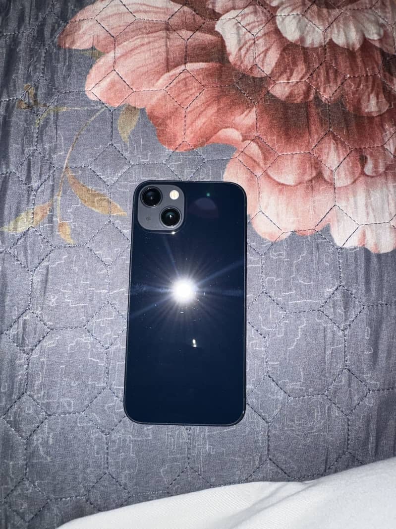 Apple iPhone 13 1