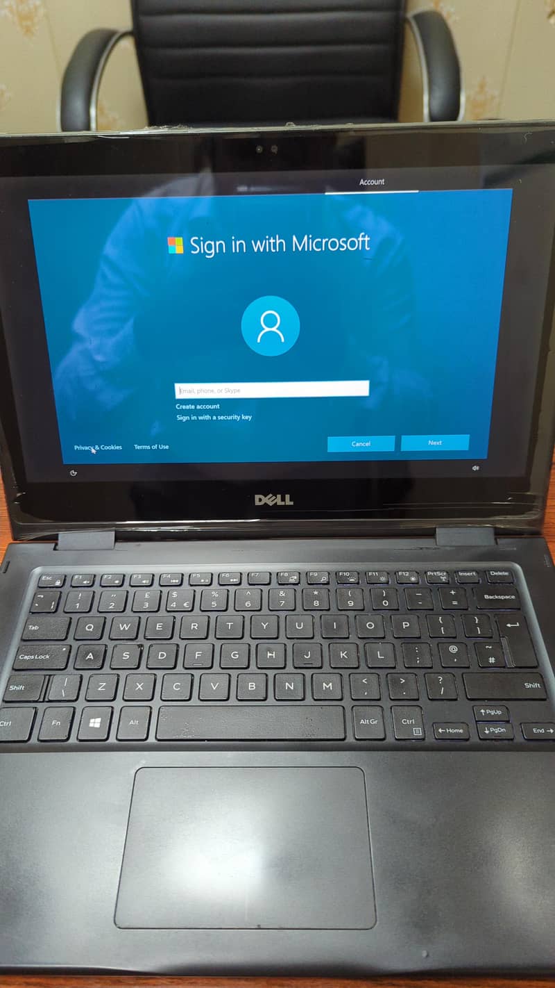 DEll8 1