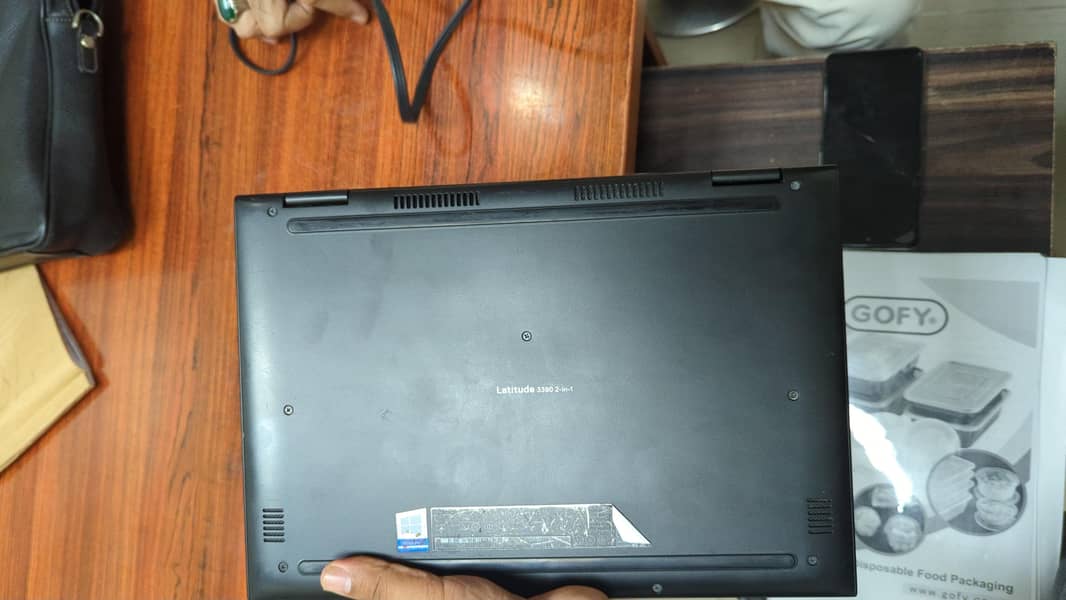 DEll8 3