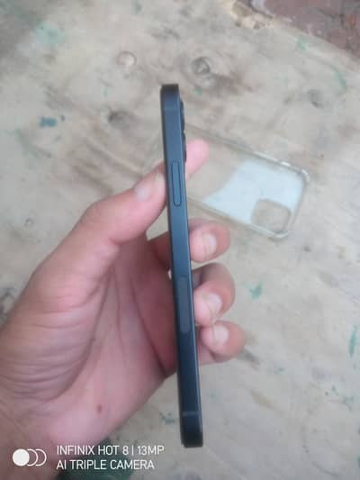 Apple iPhone 12