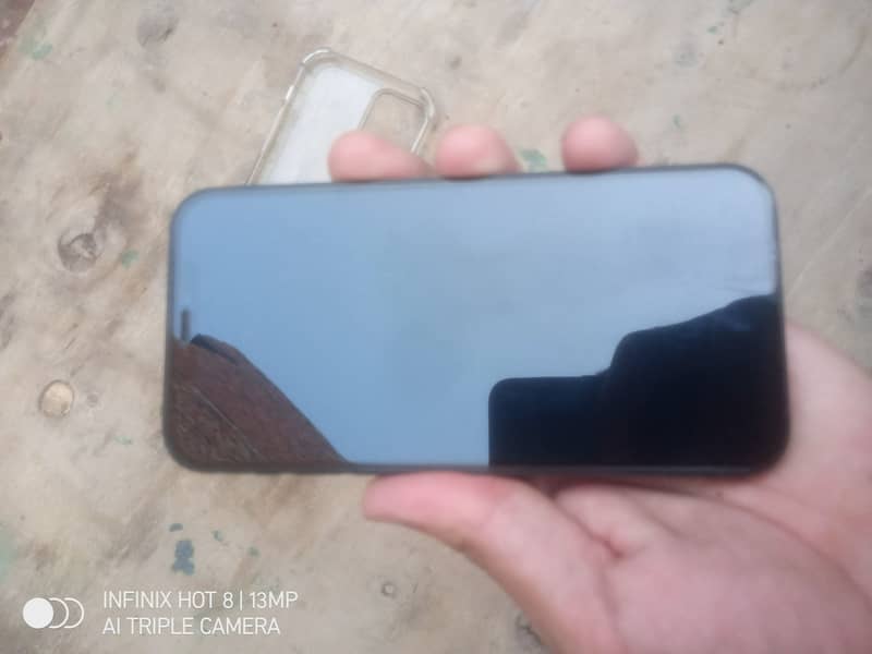 Apple iPhone 12 1