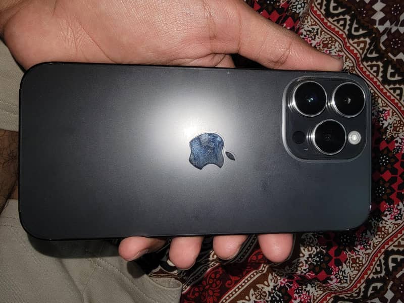 Apple iPhone 14 Pro Max 1