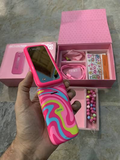 Barbie PHONE HMD