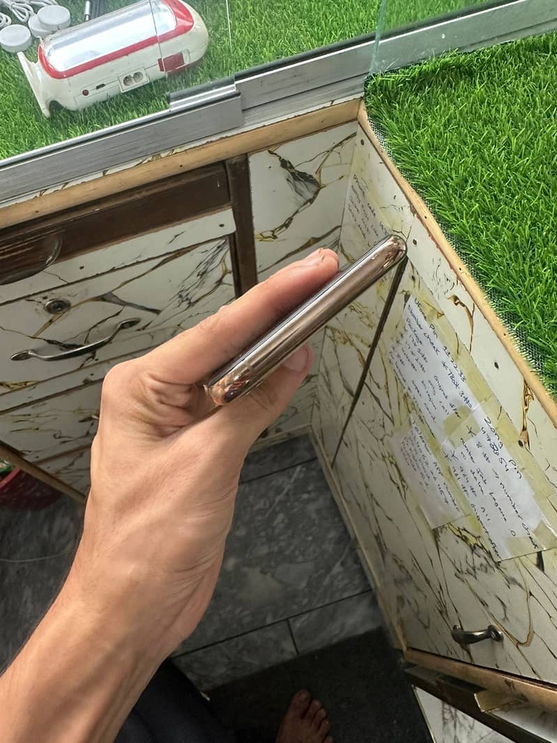 Apple iPhone 11 Pro 5