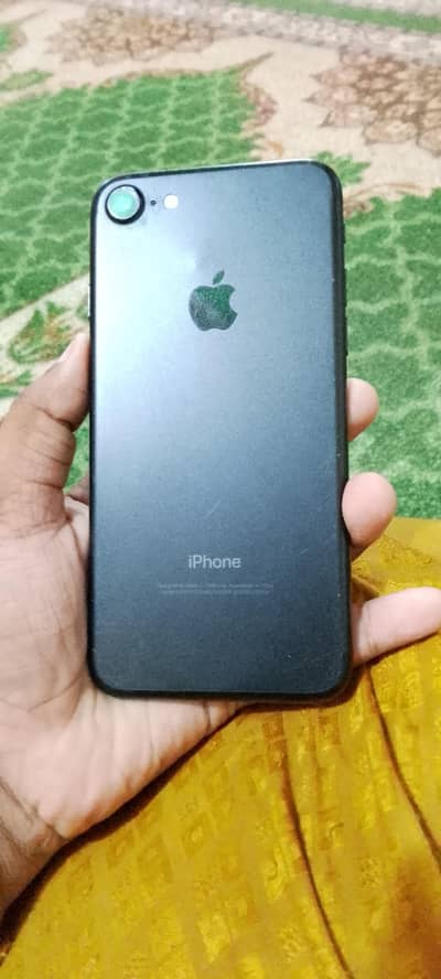 Apple iPhone 7