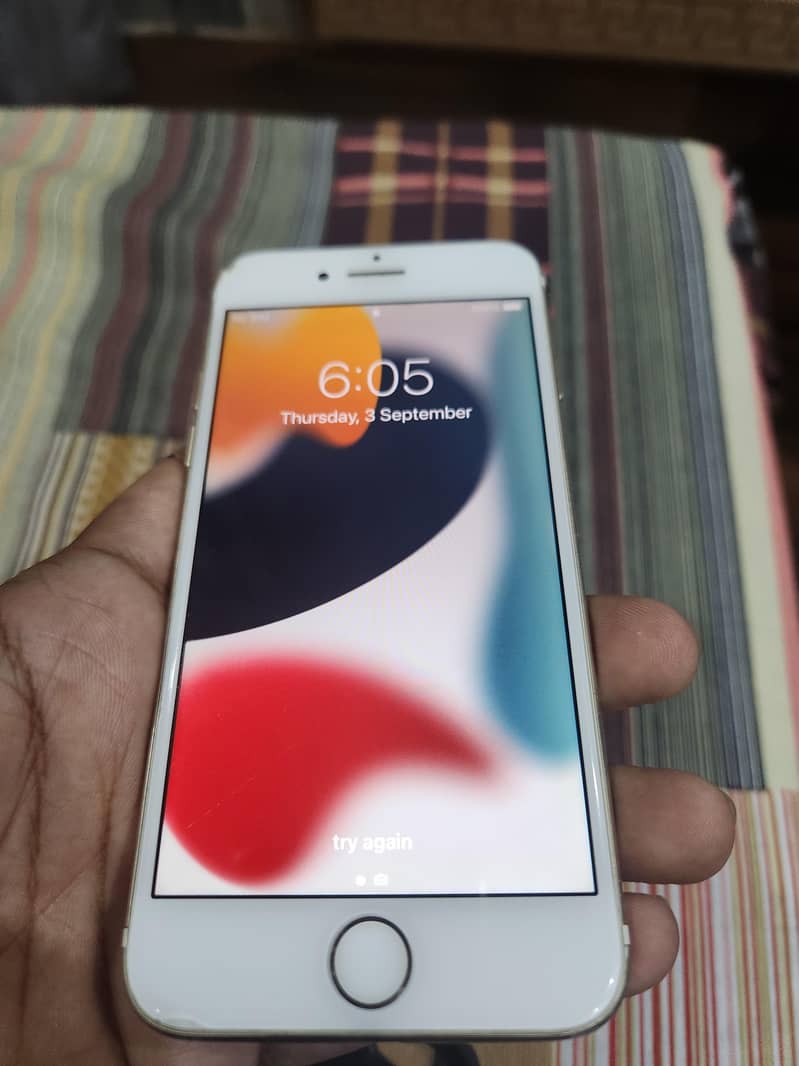 Apple iPhone 7 2