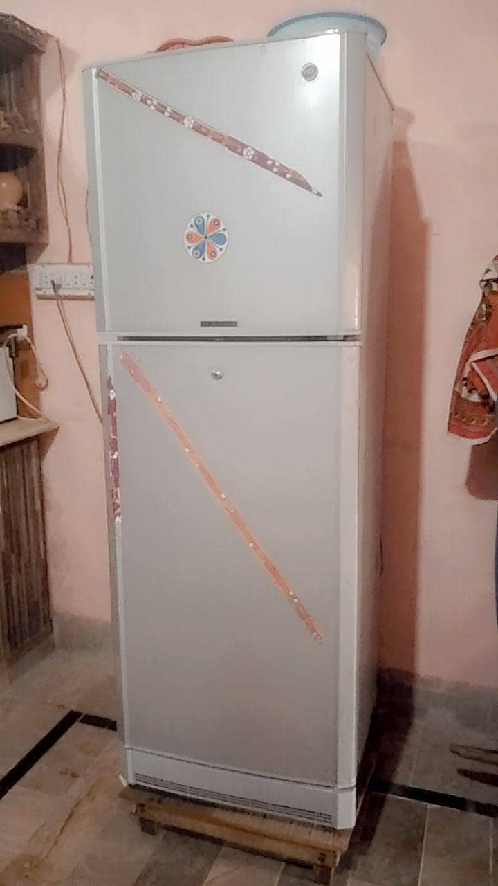 refrigerator 4