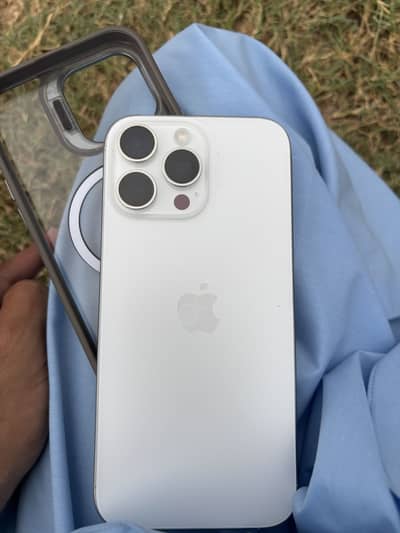 Apple iPhone 16 Pro Max jv