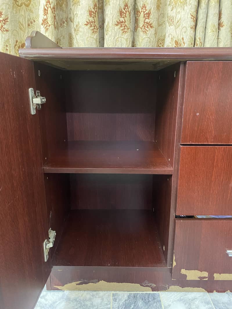 Brown dressing table 2