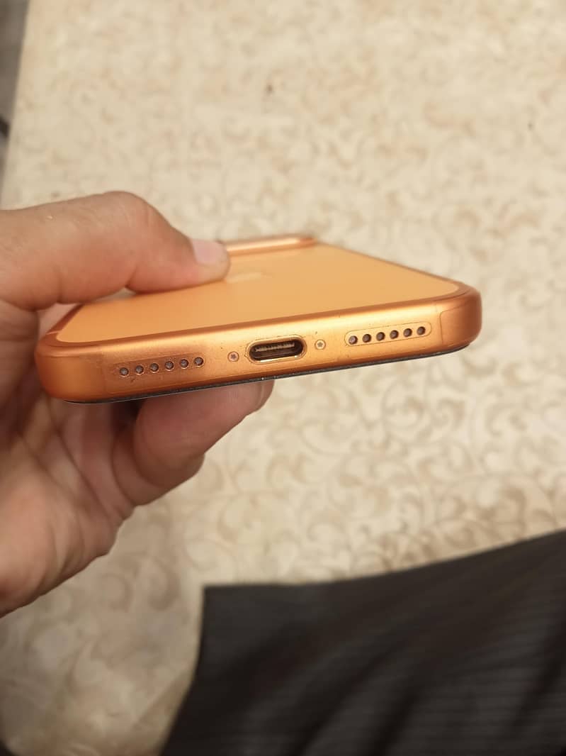 Apple iPhone 17 Pro Max 3