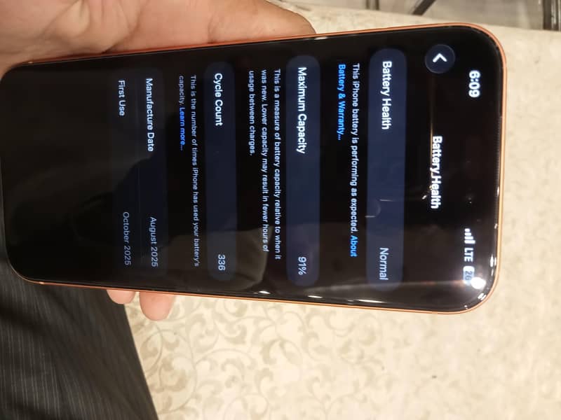Apple iPhone 17 Pro Max 5