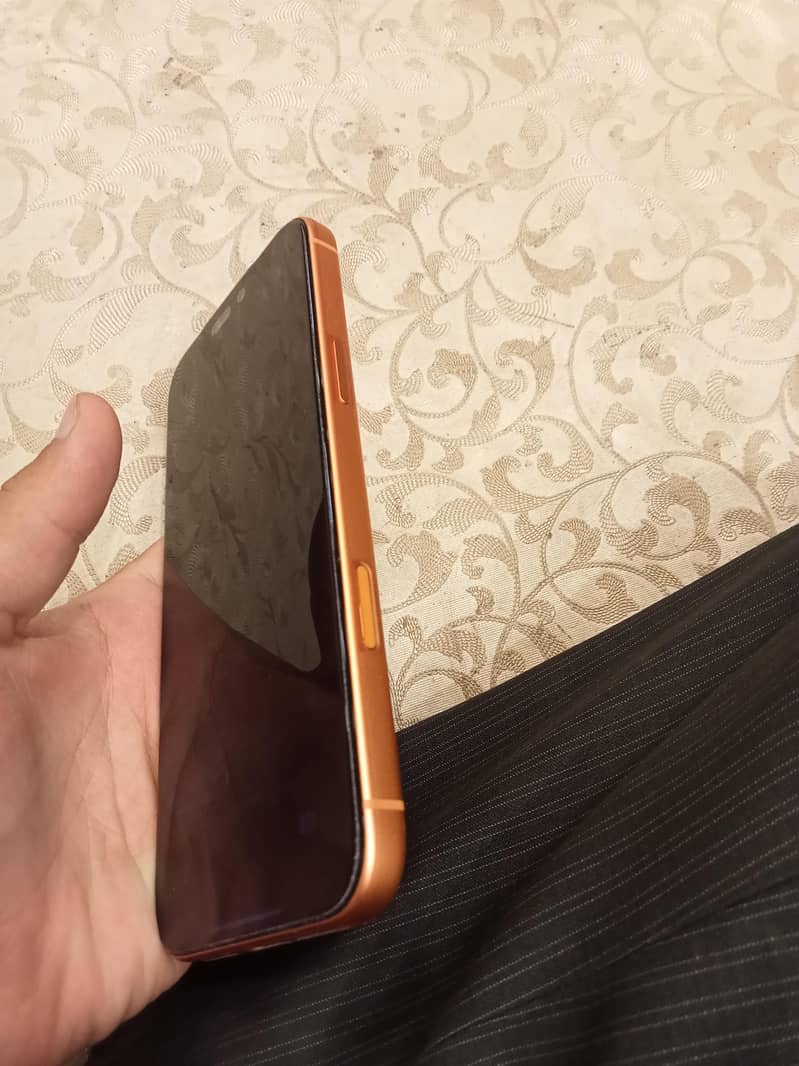 Apple iPhone 17 Pro Max 7