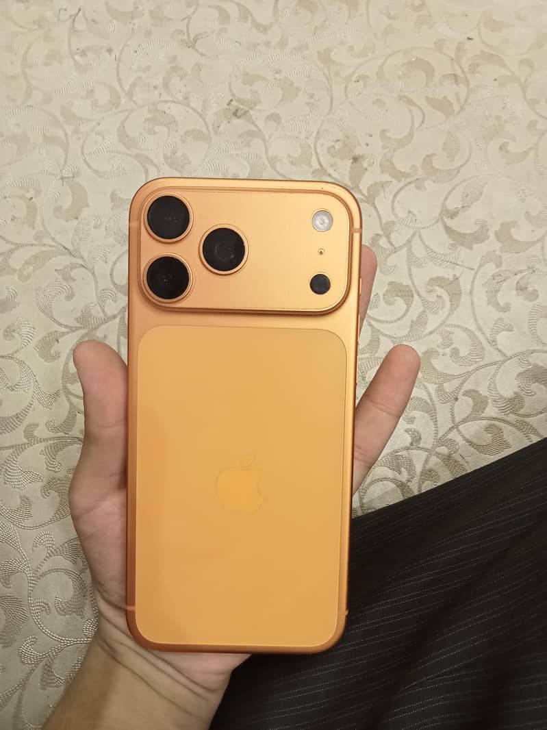 Apple iPhone 17 Pro Max 8
