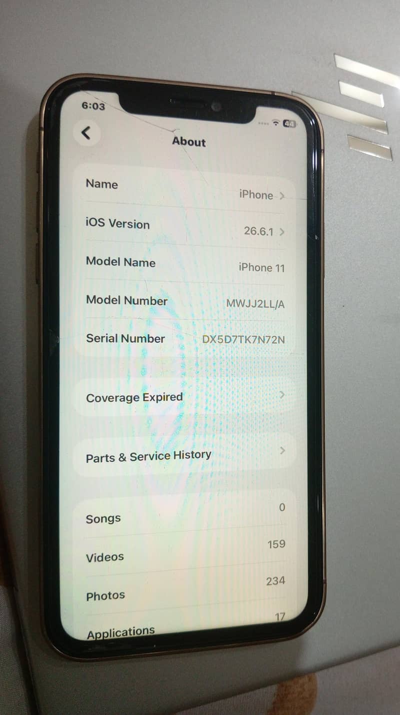 Apple iPhone 11 4