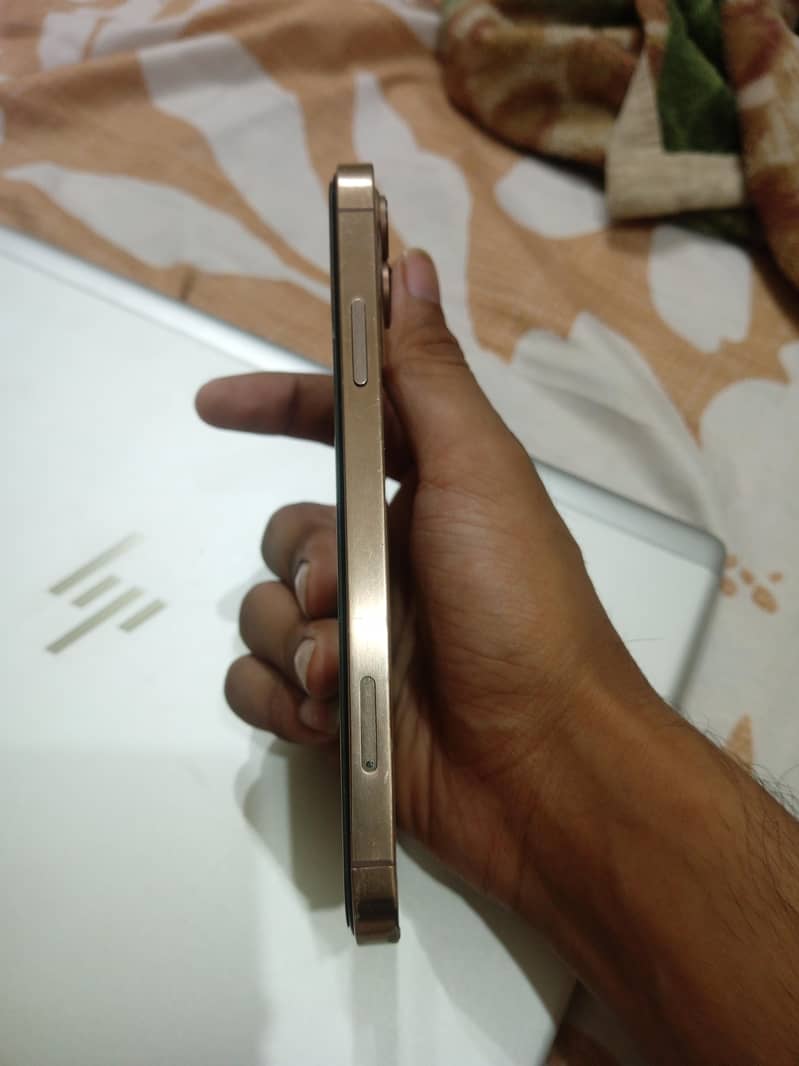 Apple iPhone 11 5