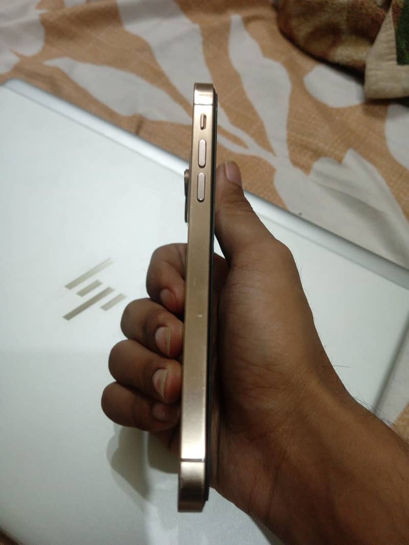Apple iPhone 11 6