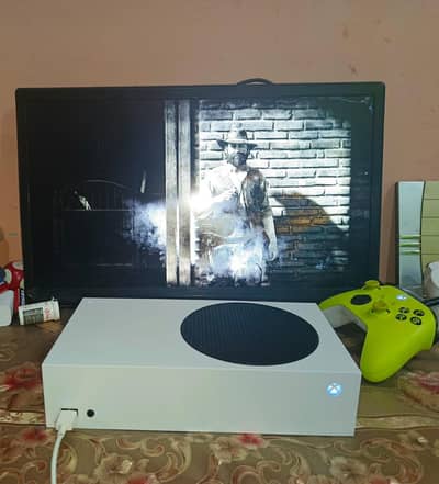 Xbox Series S 10/10 condition Sealed