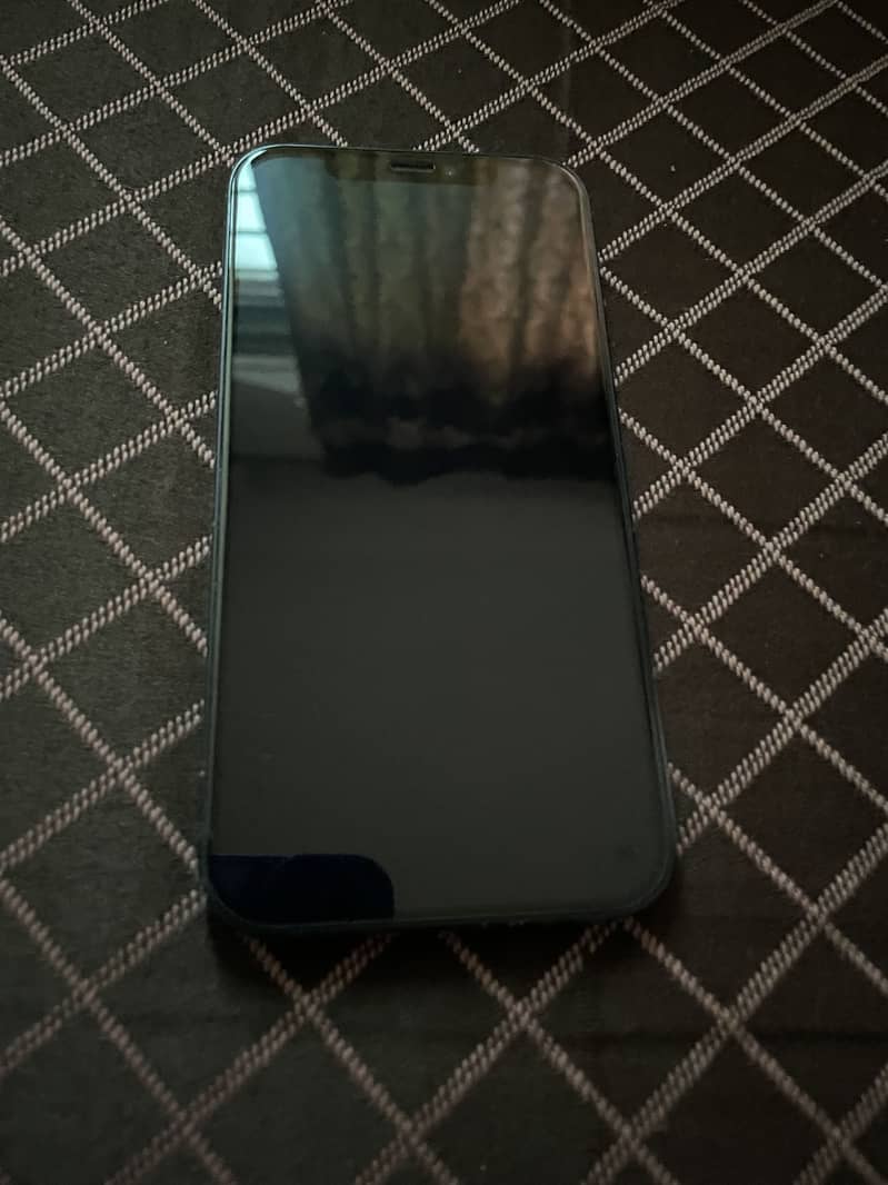Apple iPhone 12 0