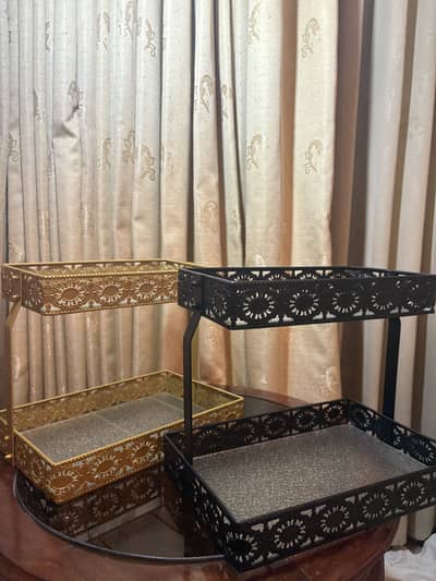 Double vanity tray