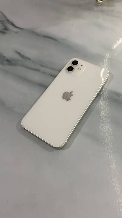 Apple iPhone 12