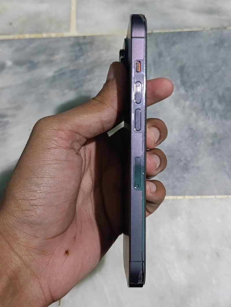 Apple iPhone 14 Pro 3