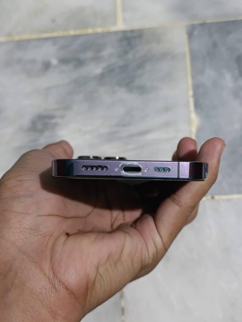 Apple iPhone 14 Pro 4