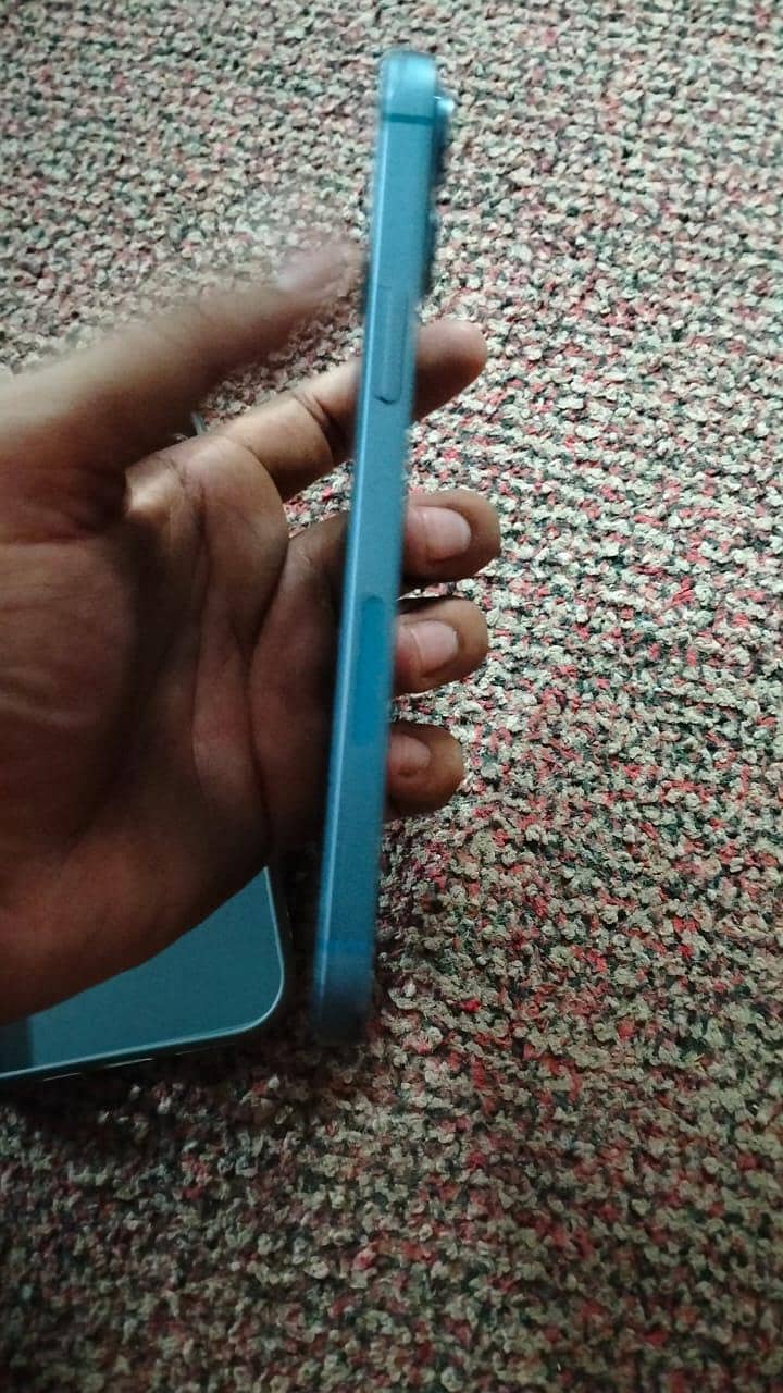 Apple iPhone 14 plus 3
