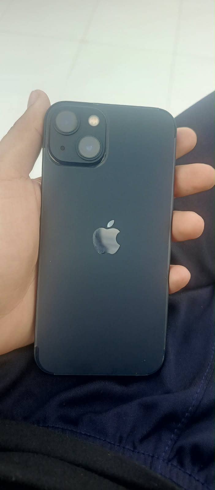 Apple iPhone 13 0