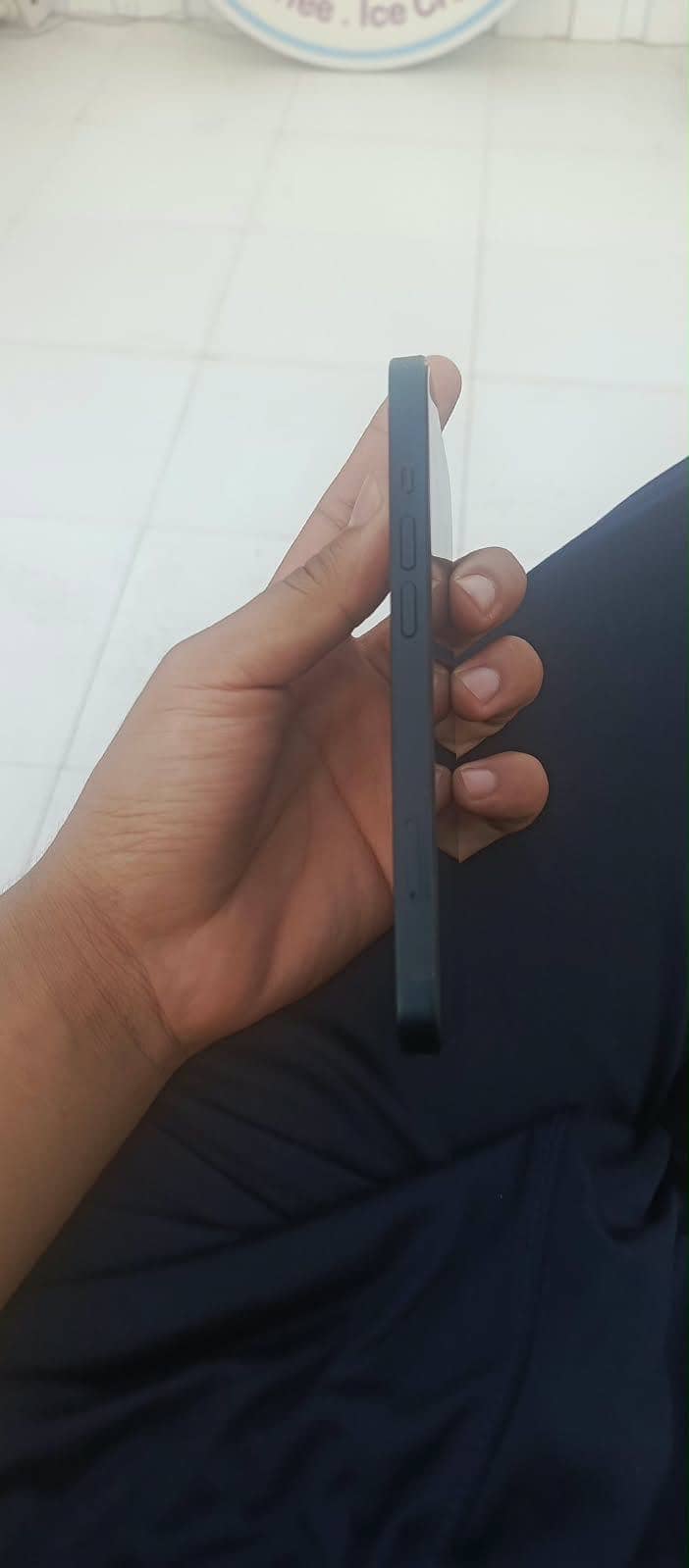 Apple iPhone 13 1