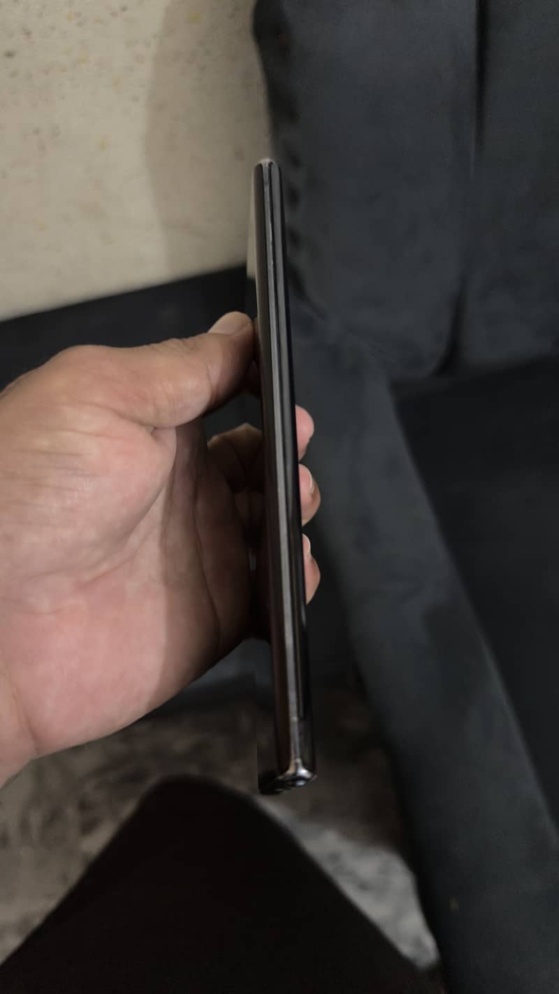 Samsung Mobile Note 10 Plus 2